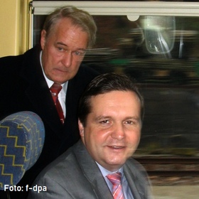 Dieter Ludwig mit Tf Mappus. Foto: f-dpa Passlick